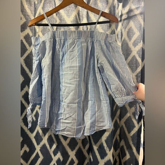BCX Blue and White Off the Shoulder Striped Boho Blouse Size L - Picture 3 of 7